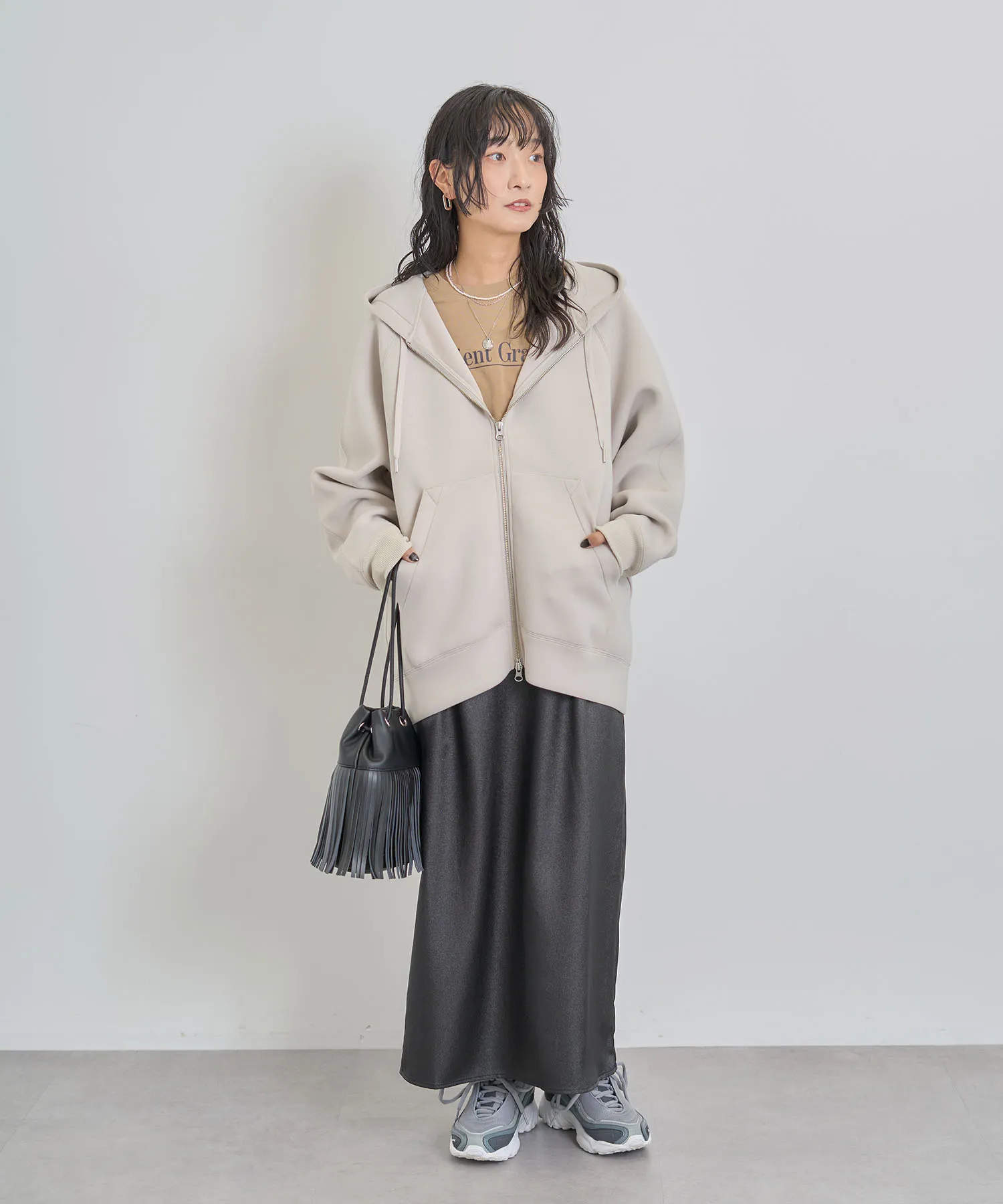 秋の主役はどっち？KNIT vs SWEAT